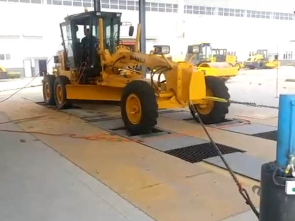 拖拉機輪轂試驗臺試驗現(xiàn)場視頻 拖拉機輪轂試驗臺試驗現(xiàn)場視頻